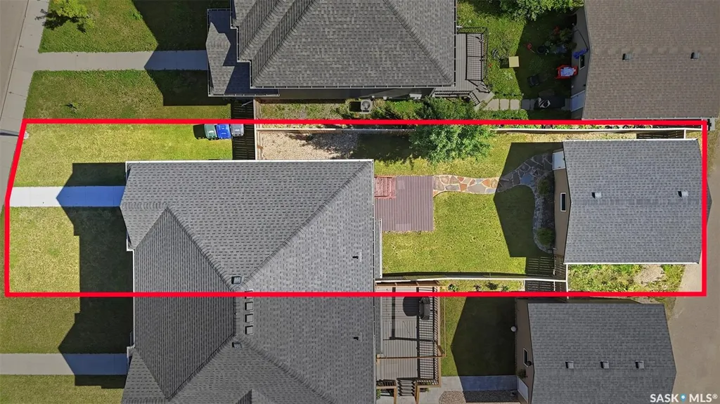527 Pringle Crescent Saskatoon SK S7T 0S7