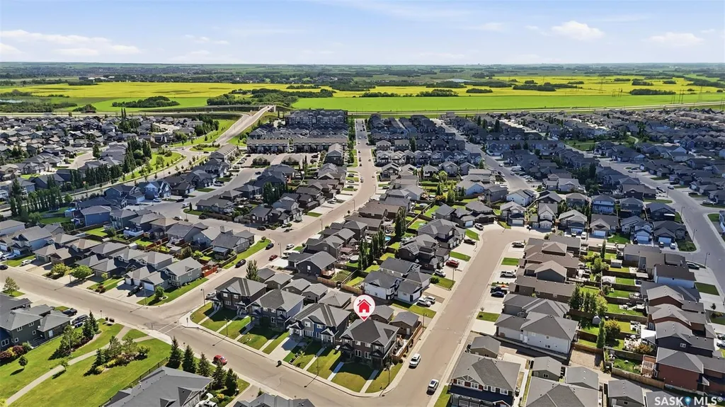 527 Pringle Crescent Saskatoon SK S7T 0S7