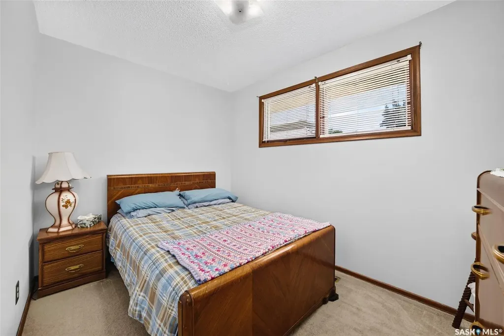 781 Mcmanus Street Regina SK S4T 6E7