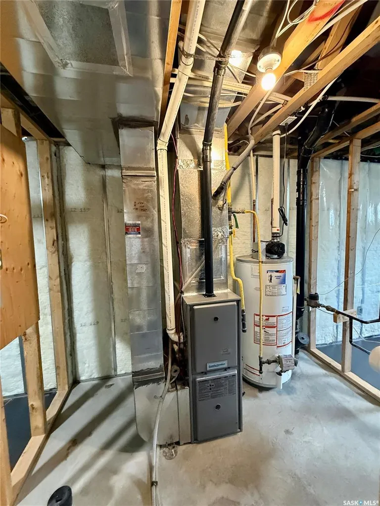 810 Hampton Circle Saskatoon SK S7R 0K2