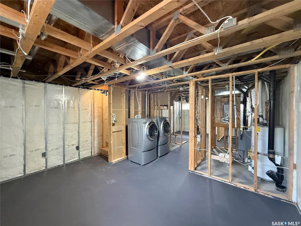810 Hampton Circle Saskatoon SK S7R 0K2