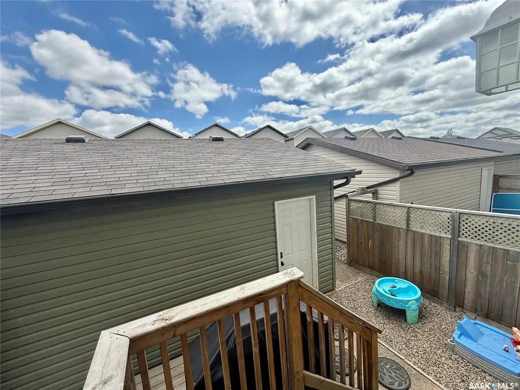 810 Hampton Circle Saskatoon SK S7R 0K2