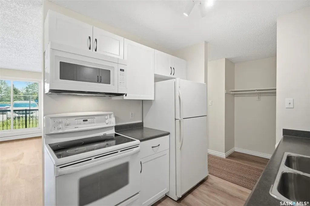 4040 8th Street E Saskatoon SK S7H 5L4