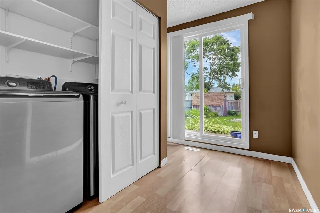 618 Sweeney Street Regina SK S4T 6H4