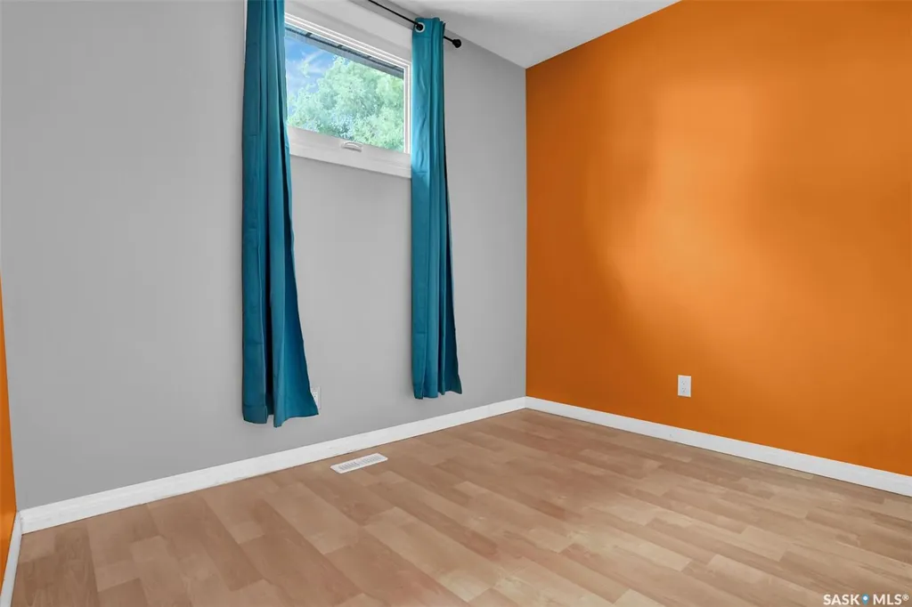618 Sweeney Street Regina SK S4T 6H4