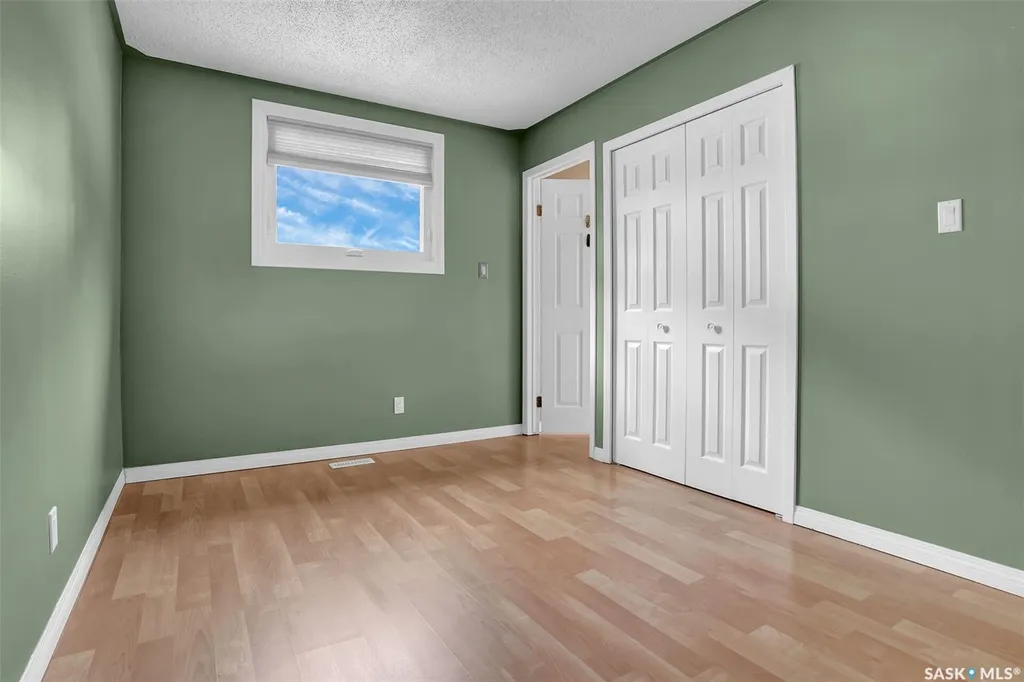 618 Sweeney Street Regina SK S4T 6H4