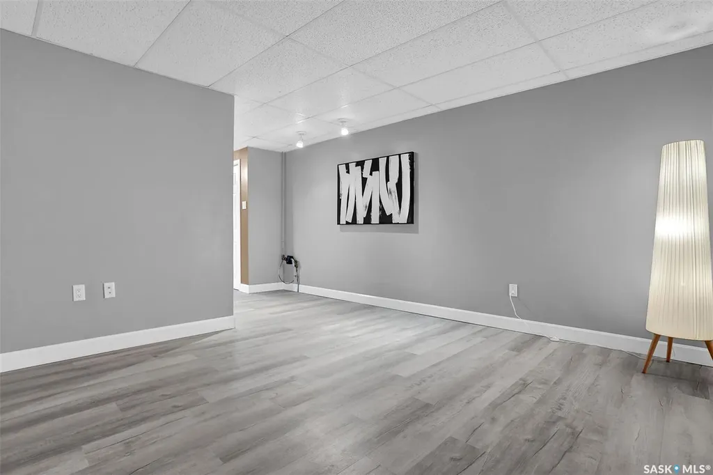 618 Sweeney Street Regina SK S4T 6H4
