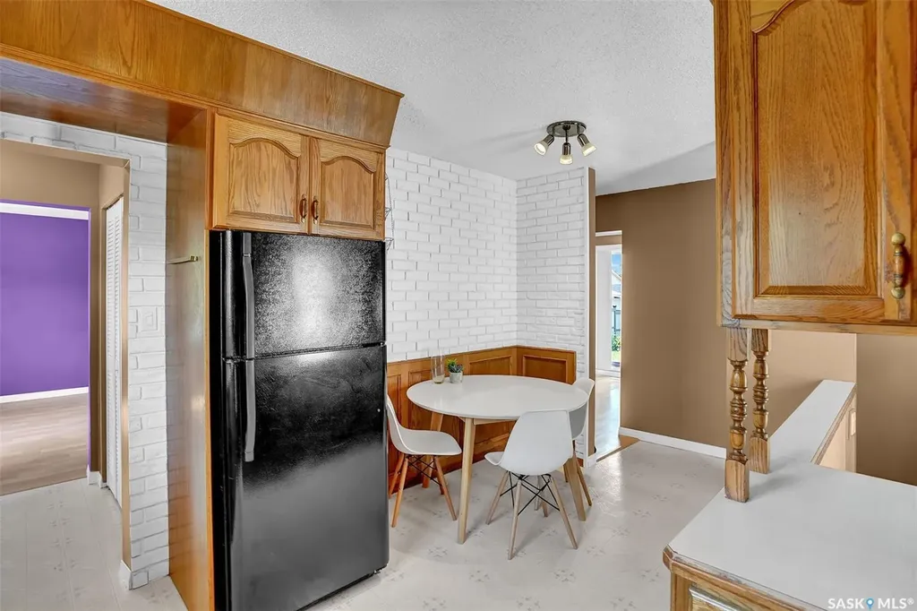 618 Sweeney Street Regina SK S4T 6H4