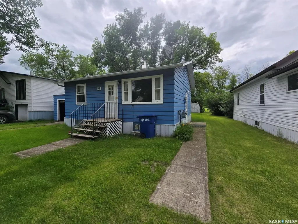 912 Pacific Street Grenfell SK S0G 2B0