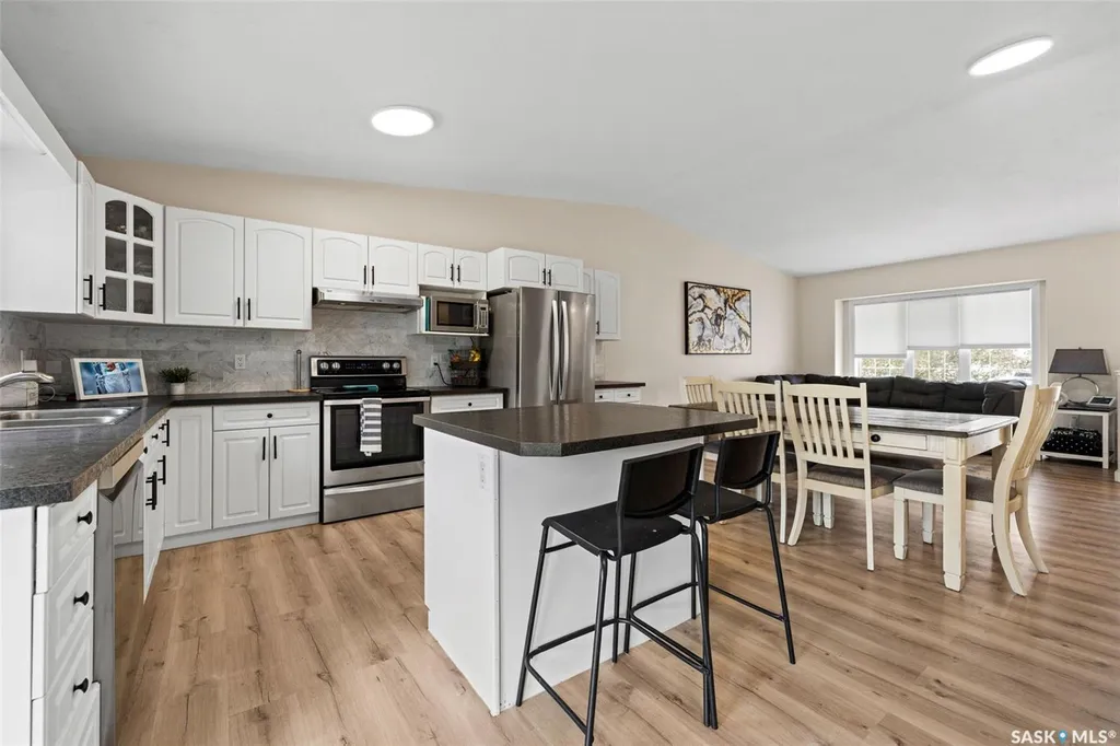 418 Hawkes Street Balgonie SK S0G 0E0