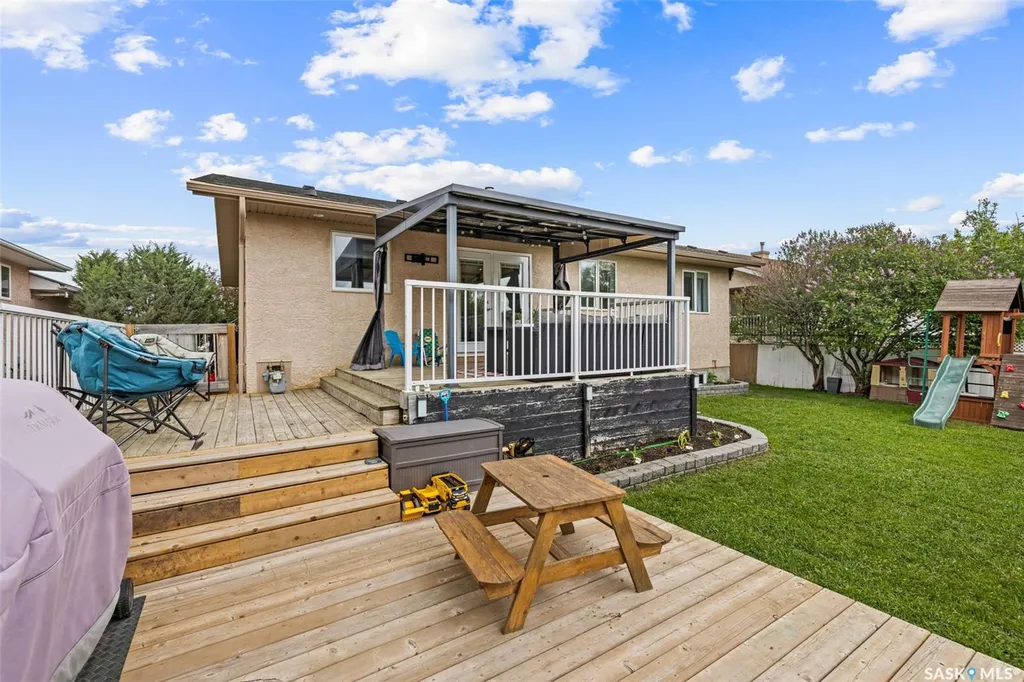 418 Hawkes Street Balgonie SK S0G 0E0