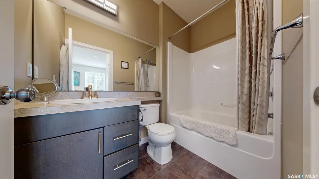 4241 Green Apple Drive Regina SK S4V 1S1
