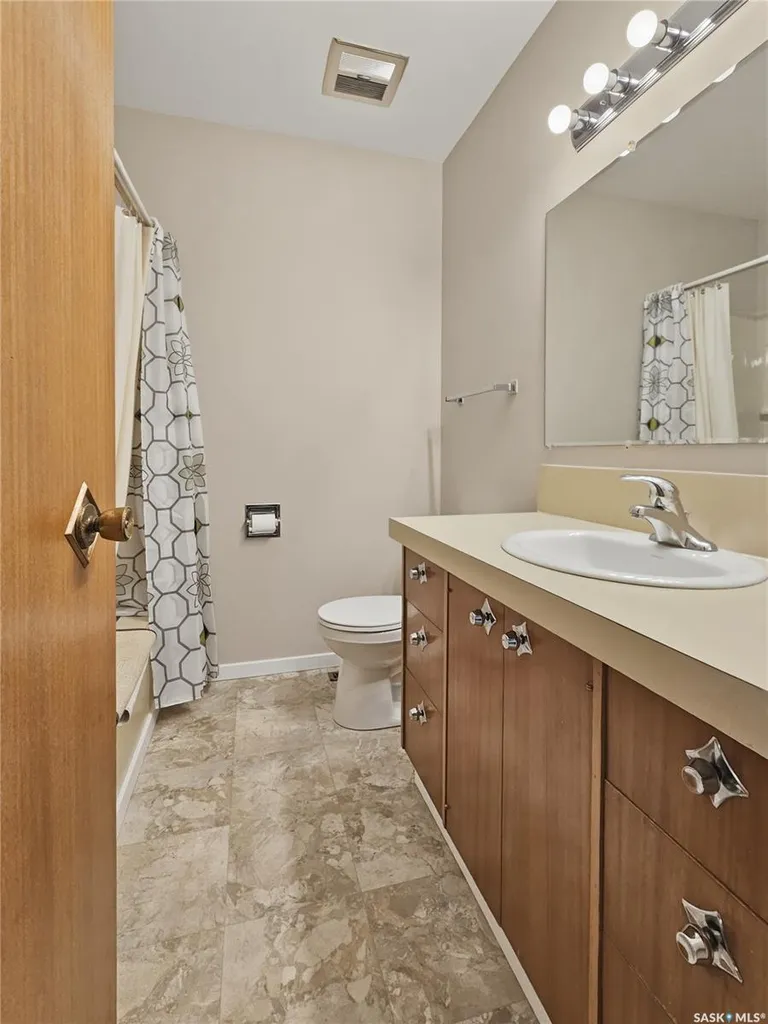 707 Markland Street Rosetown SK S0L 2V0