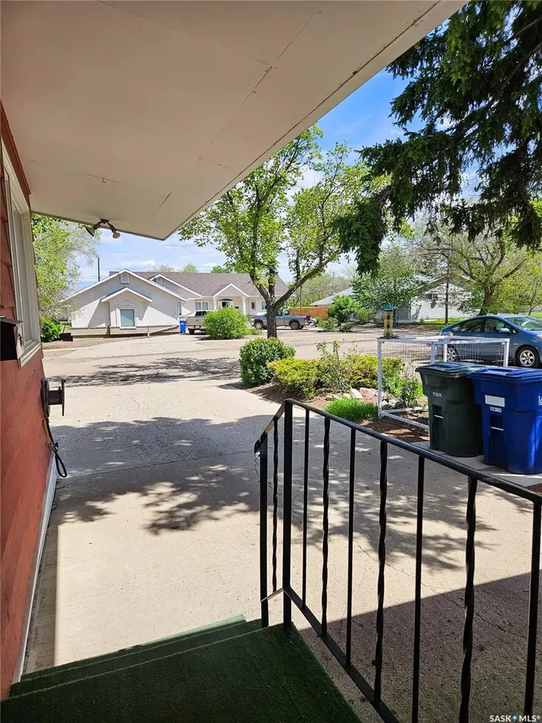 707 Markland Street Rosetown SK S0L 2V0