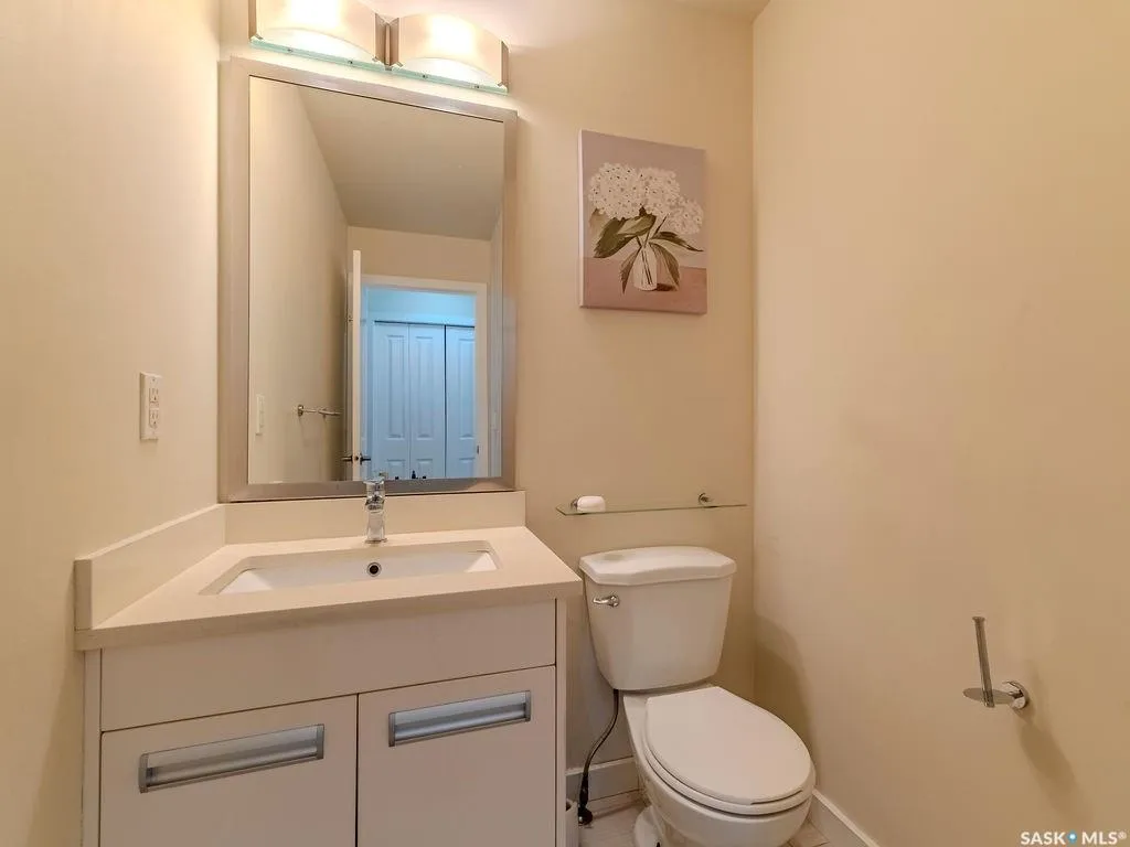 135 Ashworth Crescent Saskatoon SK S7T 0N1