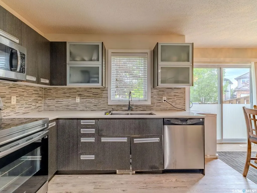 135 Ashworth Crescent Saskatoon SK S7T 0N1