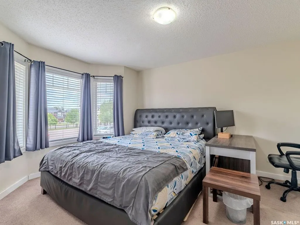 135 Ashworth Crescent Saskatoon SK S7T 0N1