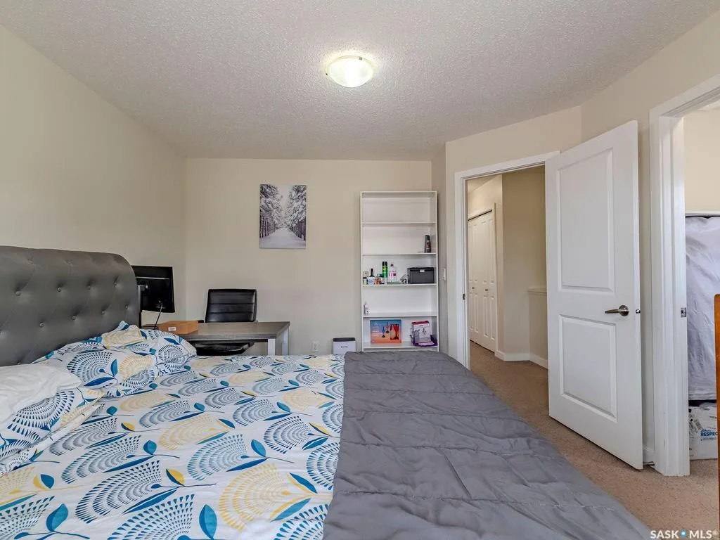 135 Ashworth Crescent Saskatoon SK S7T 0N1