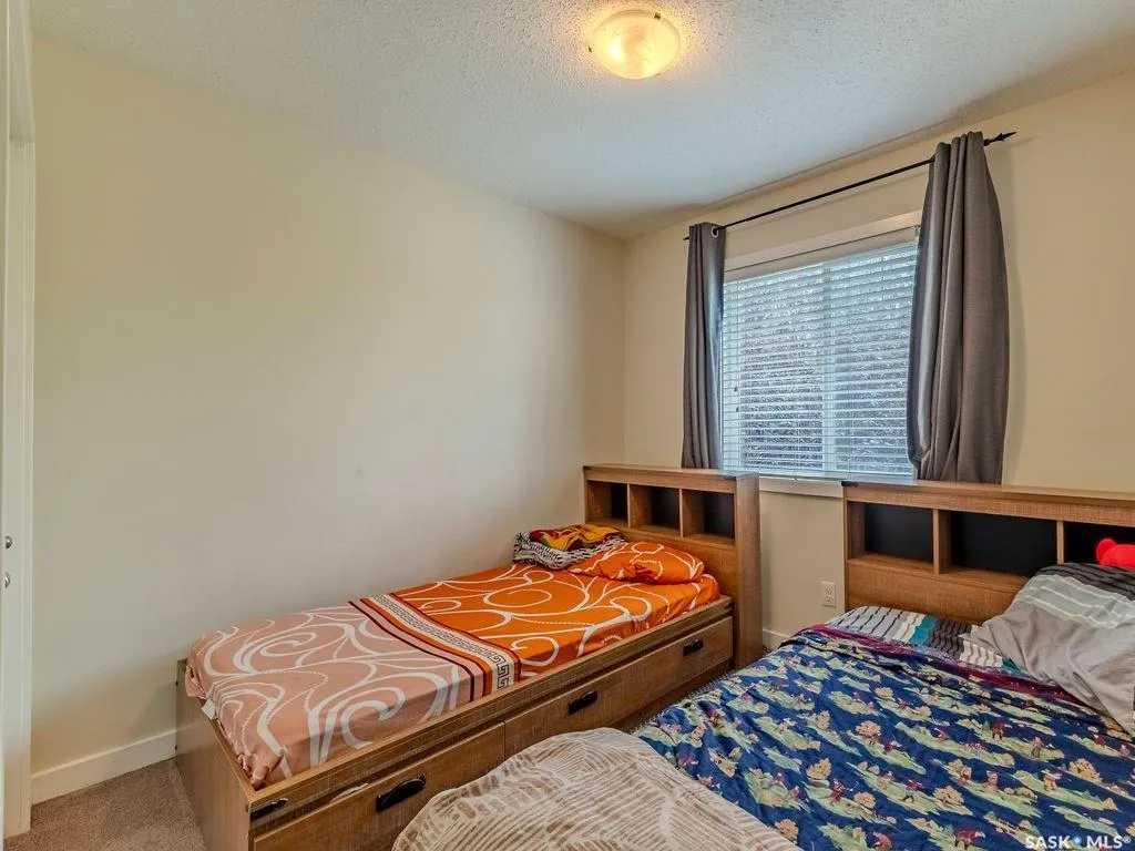 135 Ashworth Crescent Saskatoon SK S7T 0N1