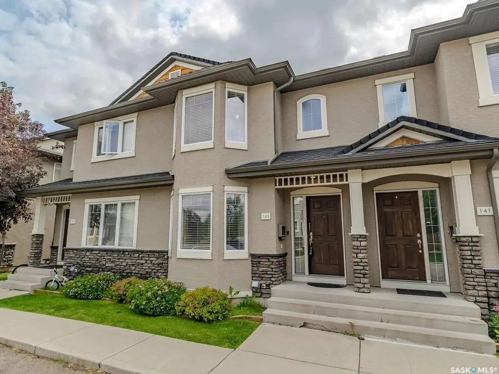 135 Ashworth Crescent Saskatoon SK S7T 0N1
