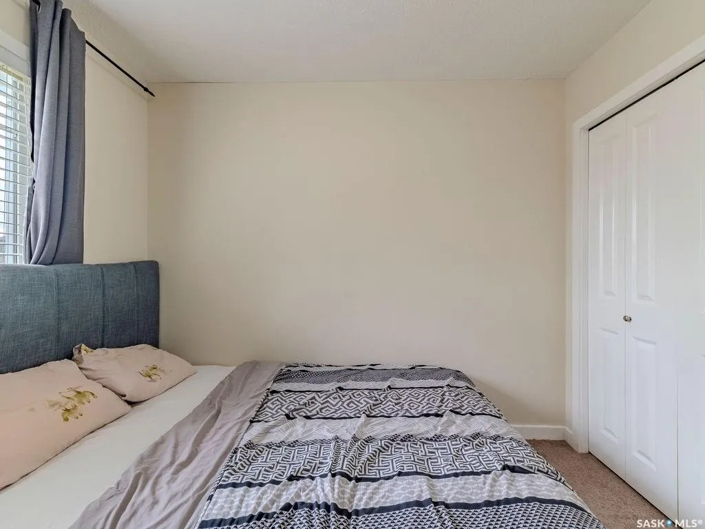 135 Ashworth Crescent Saskatoon SK S7T 0N1