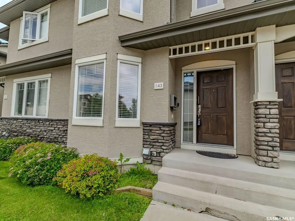 135 Ashworth Crescent Saskatoon SK S7T 0N1