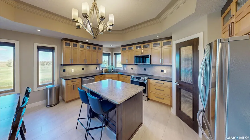 8095 Fairways West Drive Regina SK S4Y 0A4