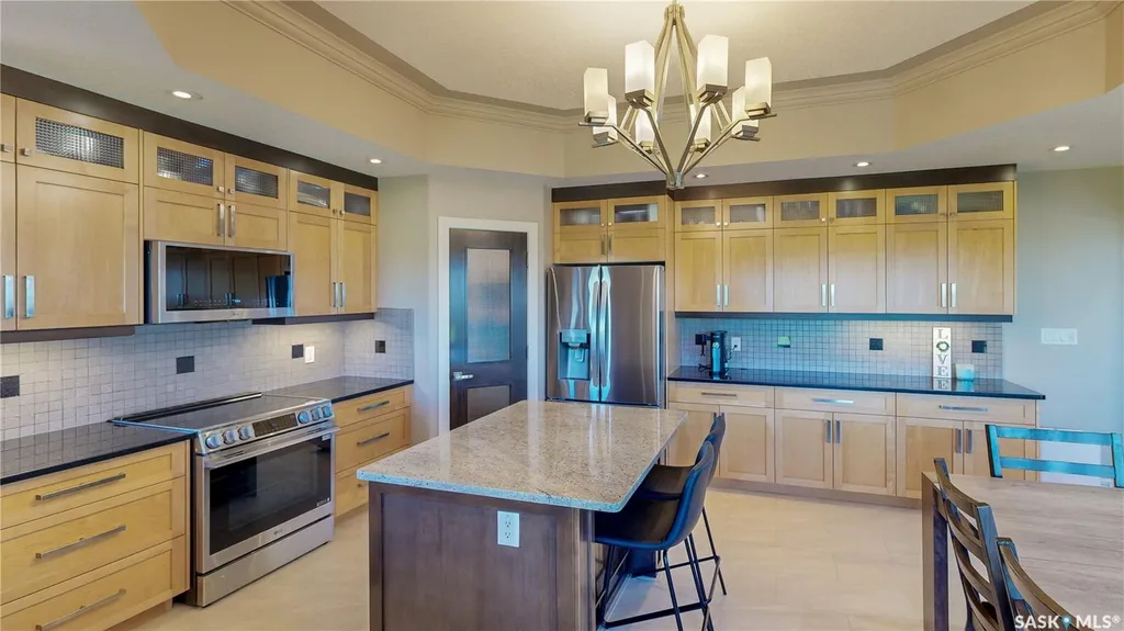 8095 Fairways West Drive Regina SK S4Y 0A4