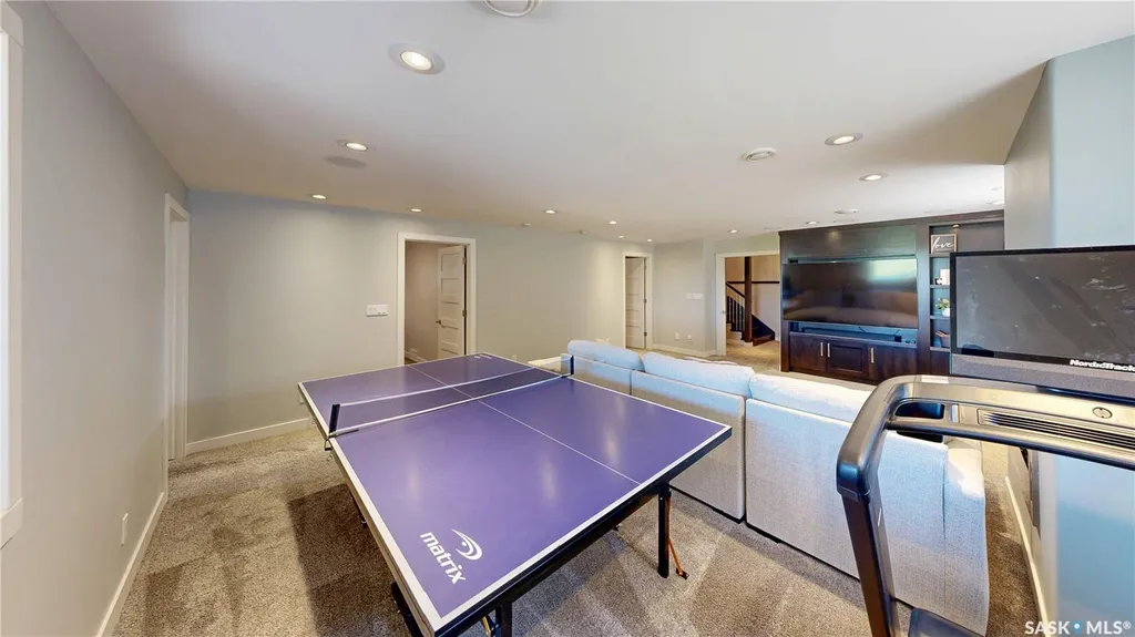 8095 Fairways West Drive Regina SK S4Y 0A4