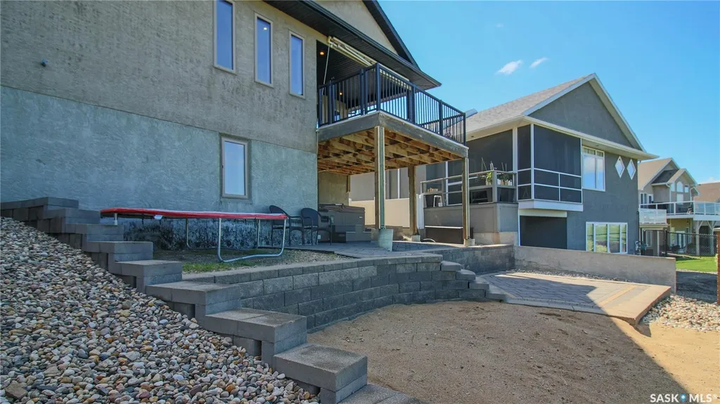 8095 Fairways West Drive Regina SK S4Y 0A4