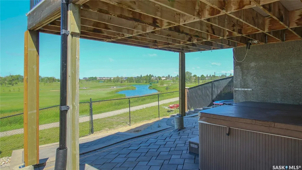 8095 Fairways West Drive Regina SK S4Y 0A4