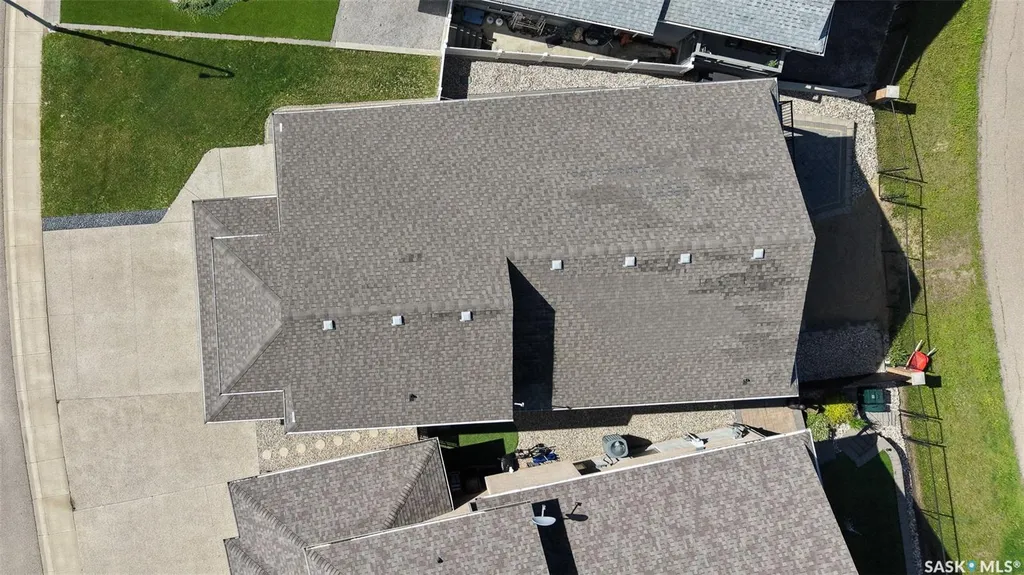 8095 Fairways West Drive Regina SK S4Y 0A4