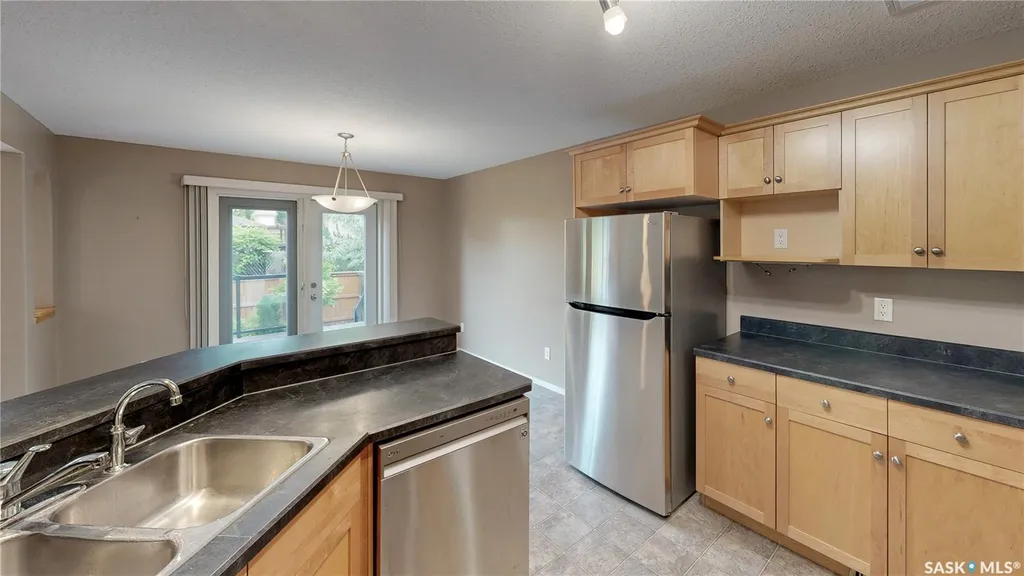 7058 Wascana Cove Drive Regina SK S4V 3E9