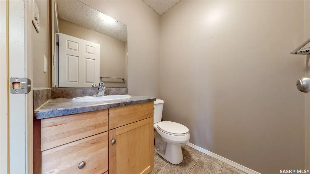 7058 Wascana Cove Drive Regina SK S4V 3E9