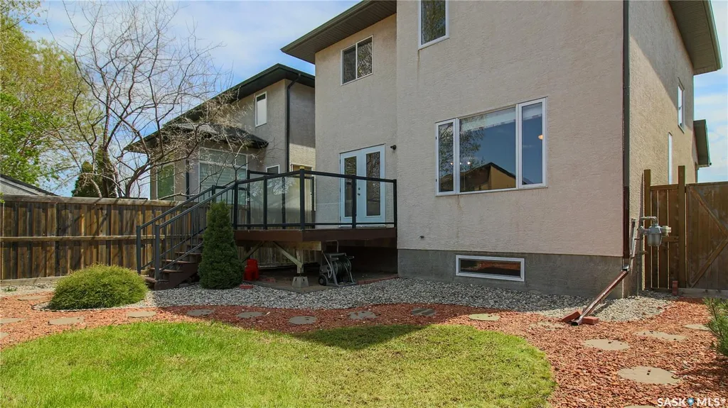 7058 Wascana Cove Drive Regina SK S4V 3E9