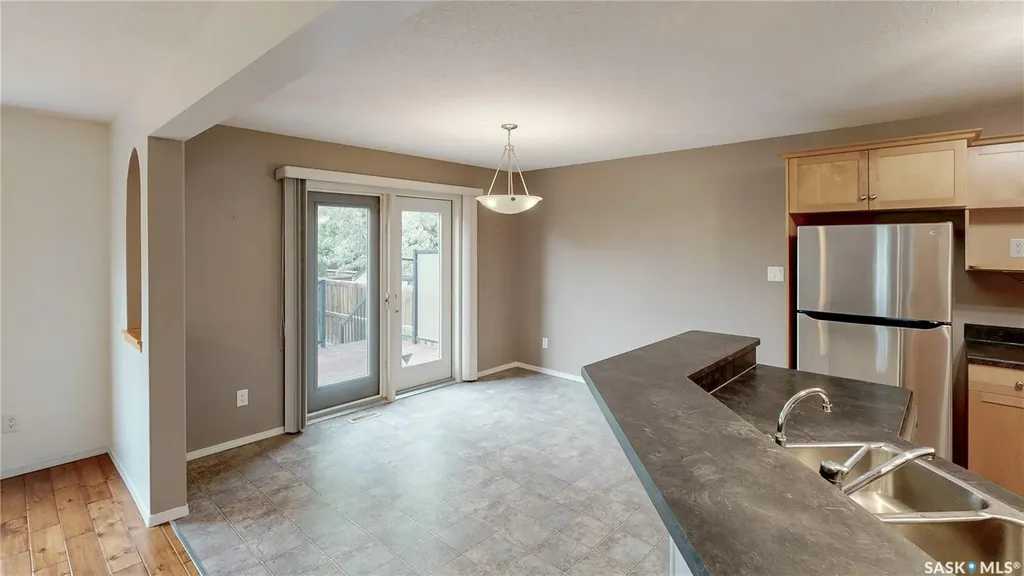 7058 Wascana Cove Drive Regina SK S4V 3E9