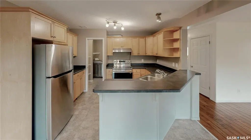 7058 Wascana Cove Drive Regina SK S4V 3E9