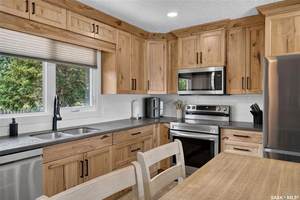 905 14th Street Humboldt SK S0K 2A0