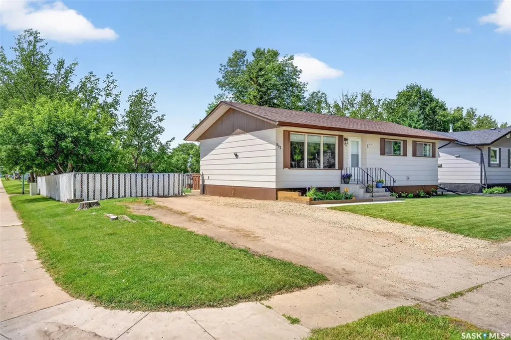 905 14th Street Humboldt SK S0K 2A0