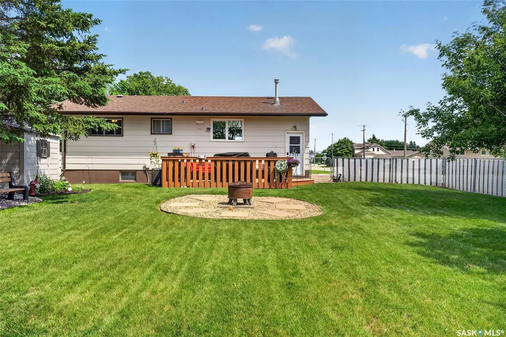 905 14th Street Humboldt SK S0K 2A0