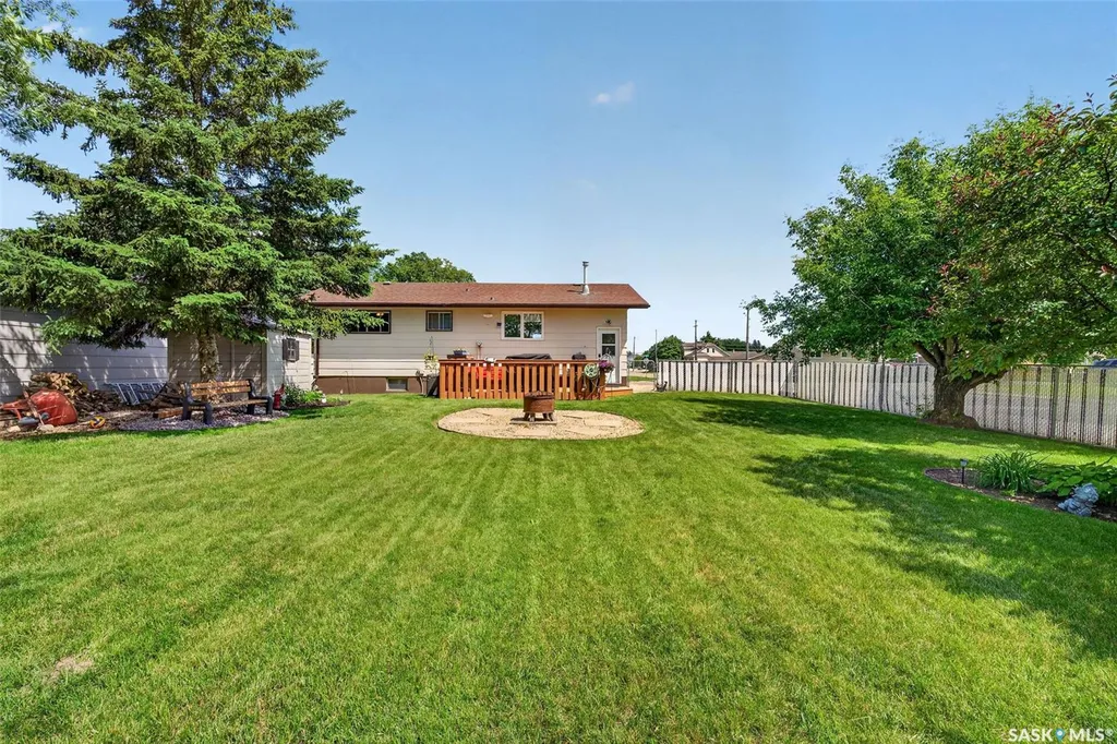 905 14th Street Humboldt SK S0K 2A0