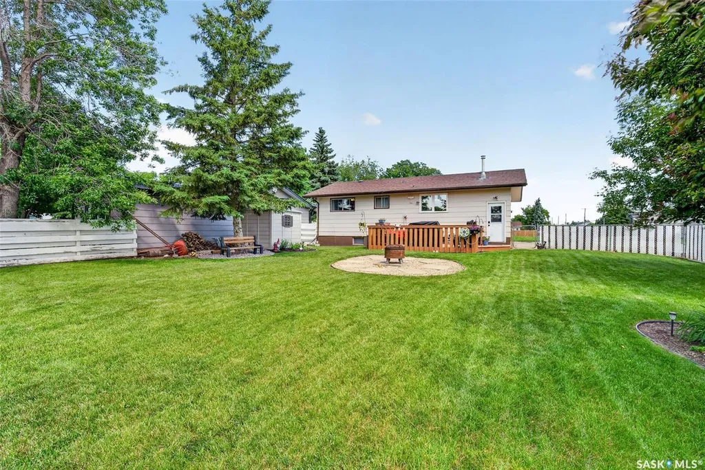 905 14th Street Humboldt SK S0K 2A0