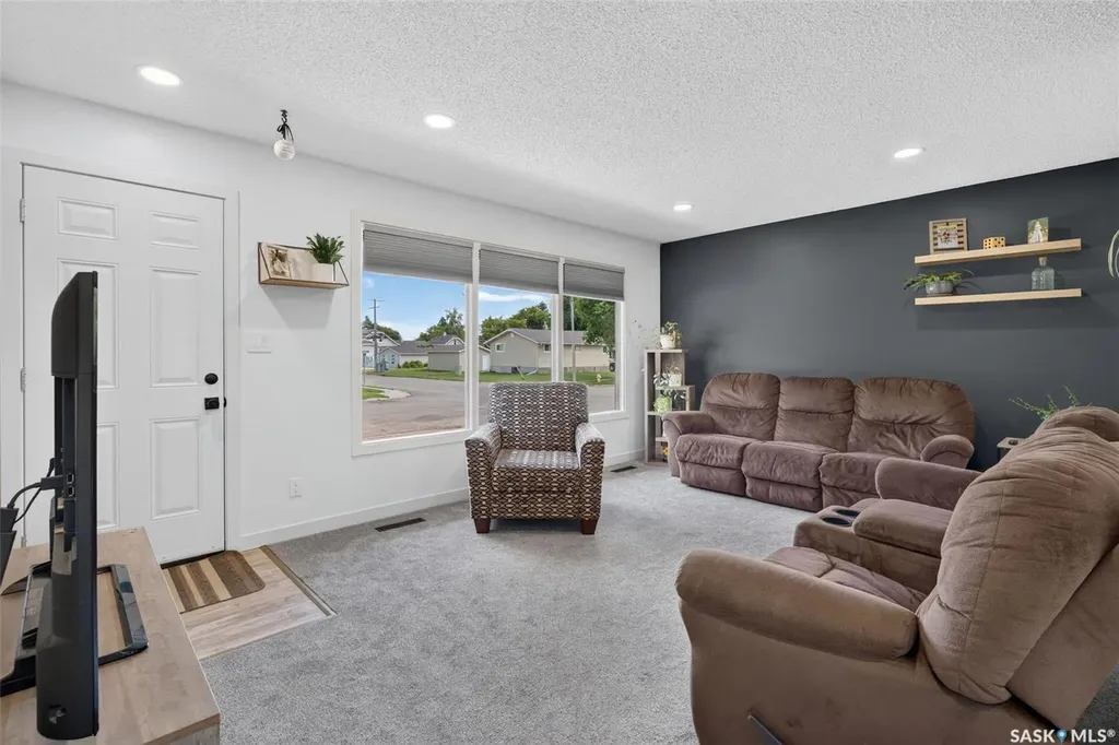 905 14th Street Humboldt SK S0K 2A0