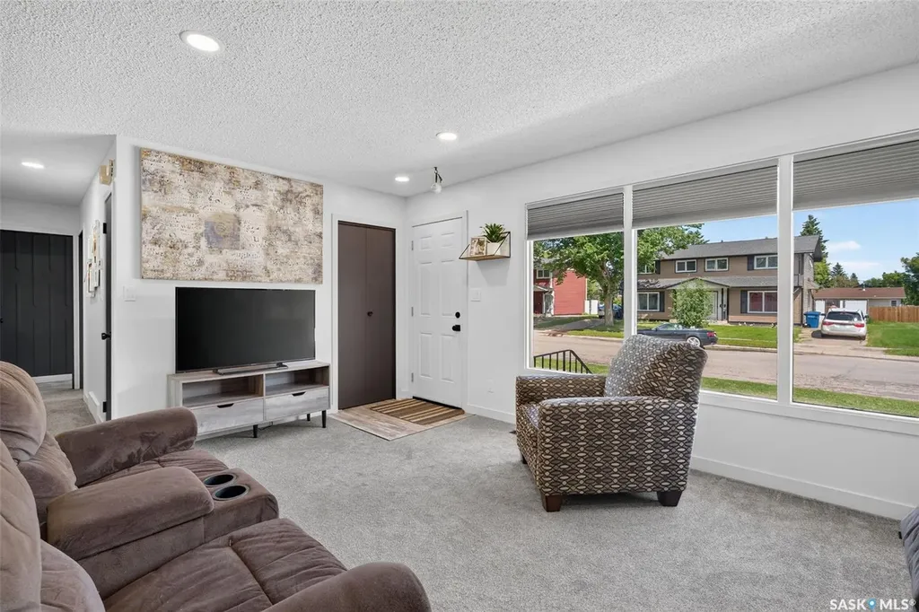 905 14th Street Humboldt SK S0K 2A0