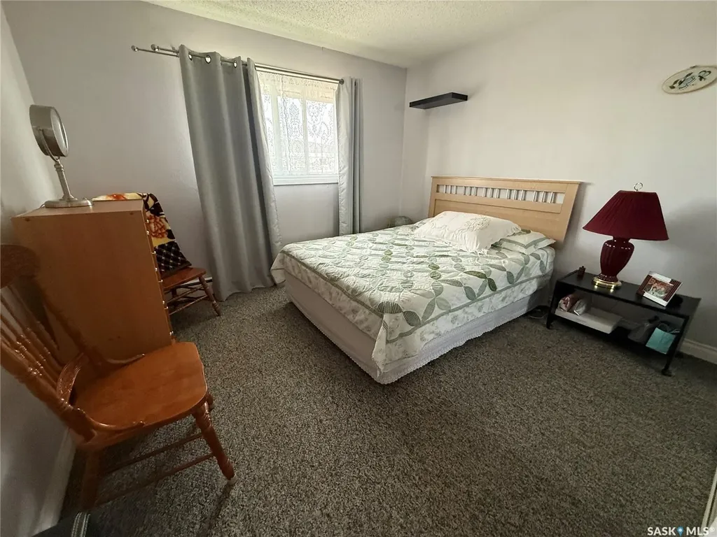 522 X Avenue S Saskatoon SK S7M 4X9