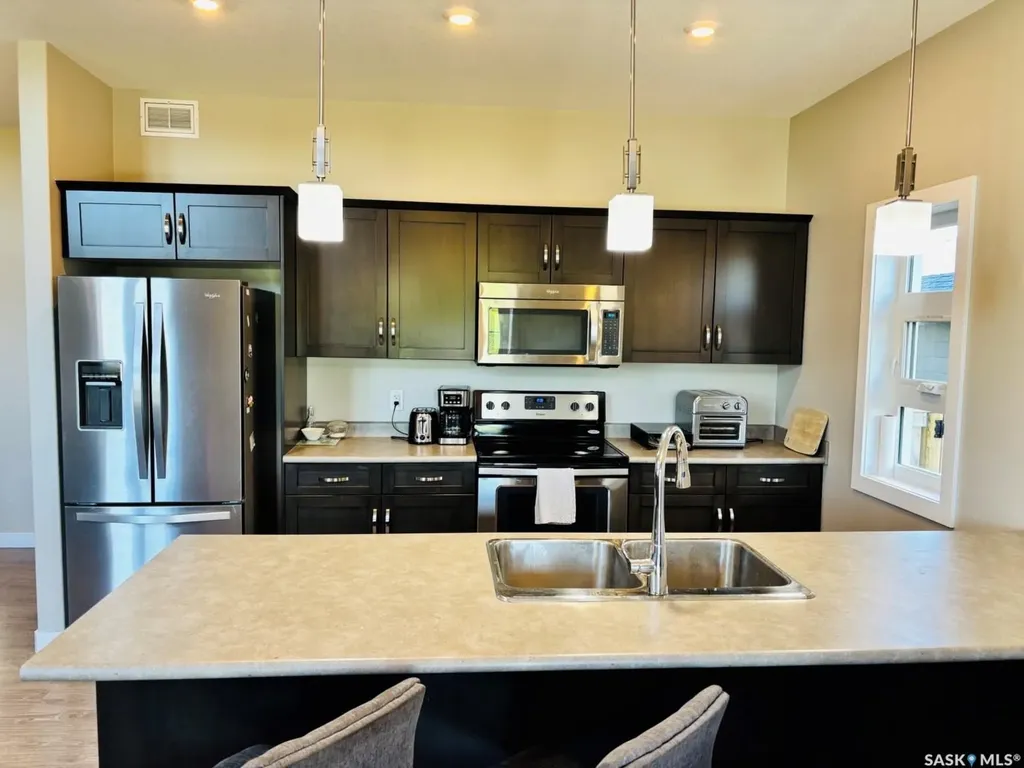 255 Eaton Crescent Saskatoon SK S7V 0H4