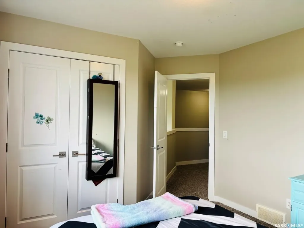 255 Eaton Crescent Saskatoon SK S7V 0H4