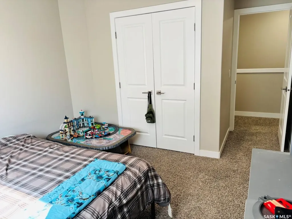 255 Eaton Crescent Saskatoon SK S7V 0H4