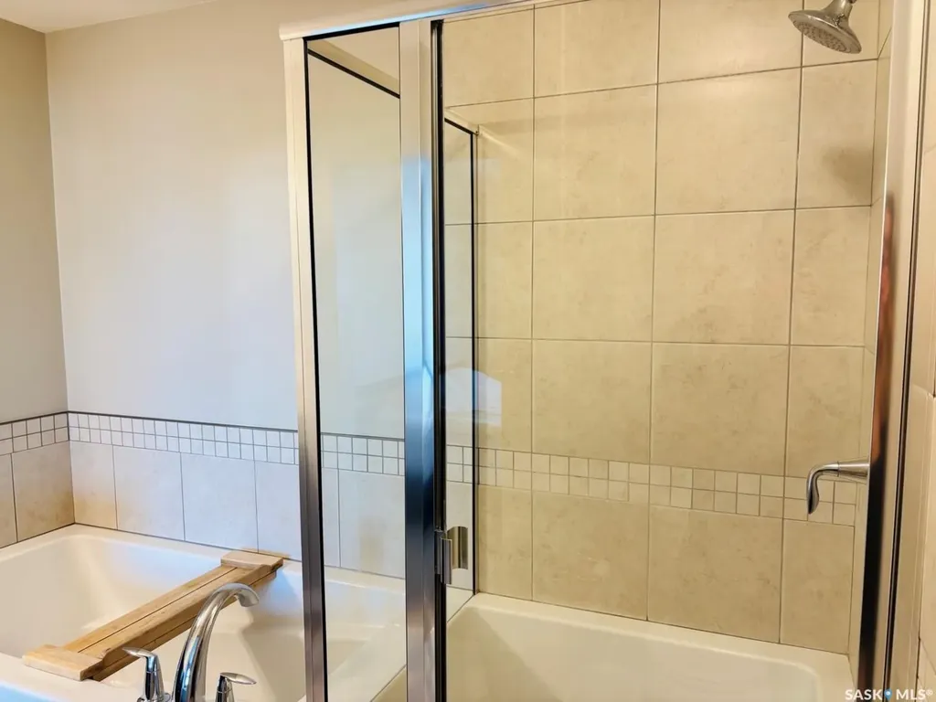 255 Eaton Crescent Saskatoon SK S7V 0H4