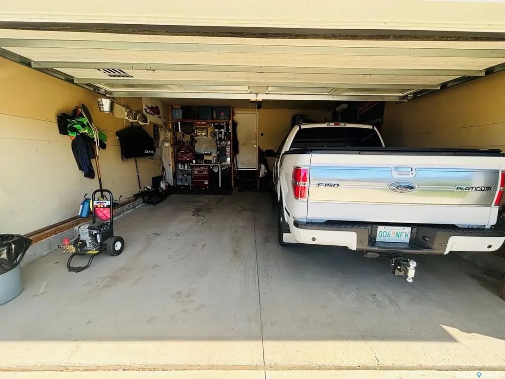 255 Eaton Crescent Saskatoon SK S7V 0H4
